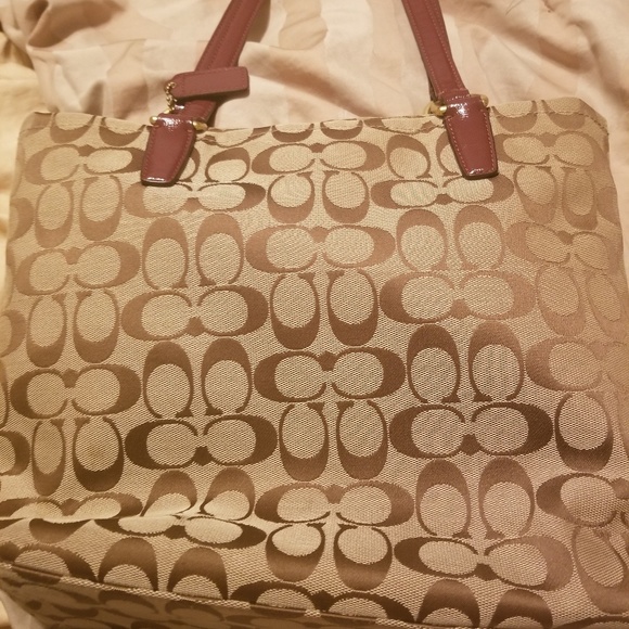 Coach, Jacquard Signature Stripe Tote,F28504 Style - Picture 4 of 8